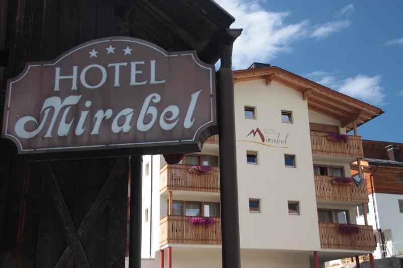Hotel Mirabel San Vigilio Di Marebbe Exterior photo